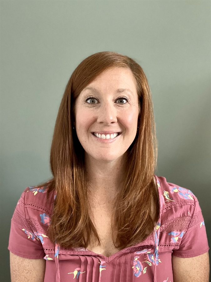 Anna Holcomb
